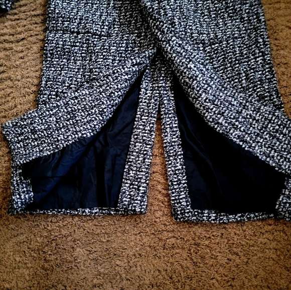 VINTAGE TRENCH COAT - Picture 2 of 16